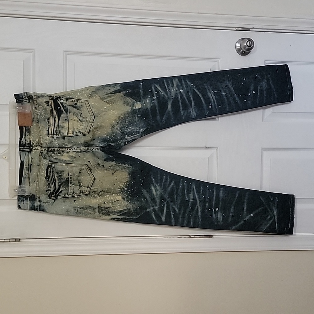 Jeans - Picture 4 of 5